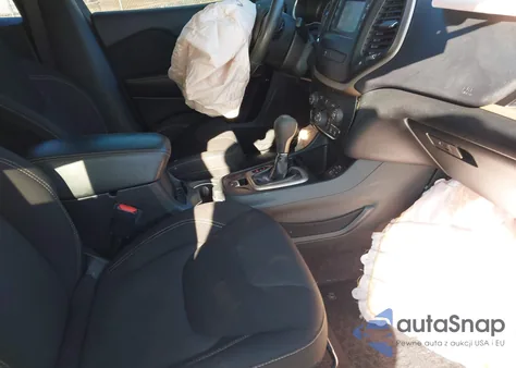 2016 Jeep Cherokee Latitude из США, поврежденный, VIN 1C4PJLCB5GW107918